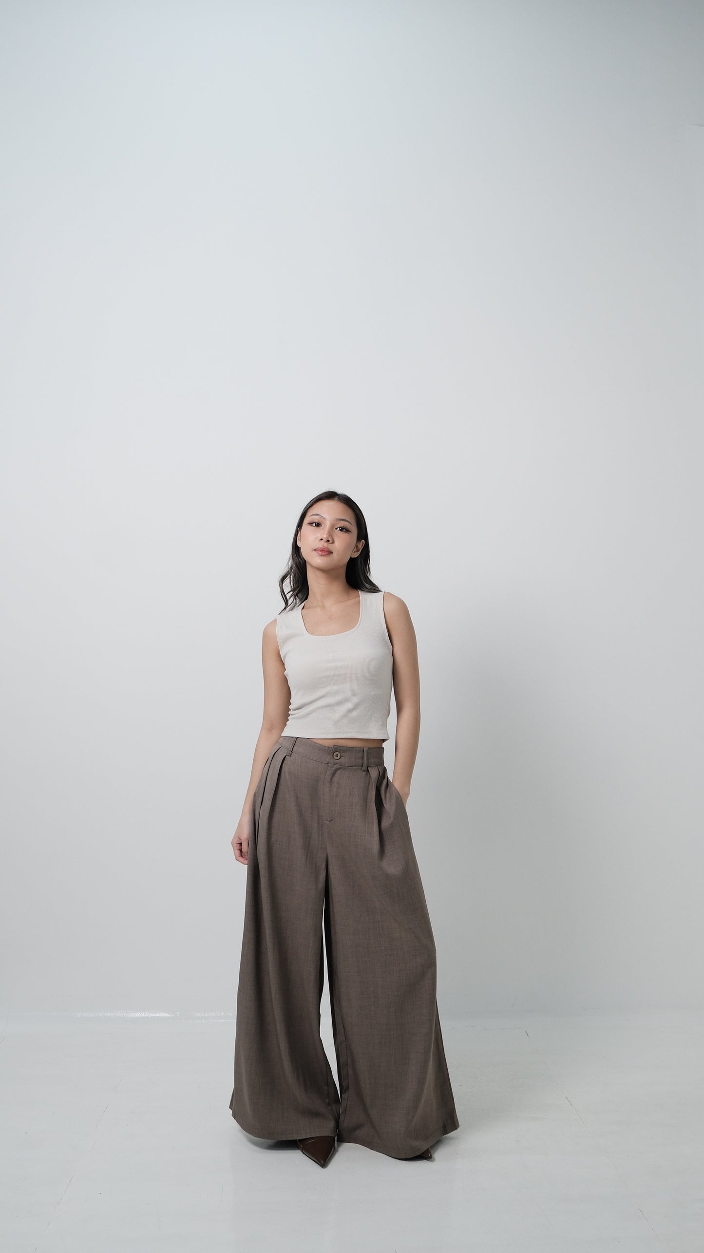 Ivy Flow in Clay Tones (Taupe/Brown)