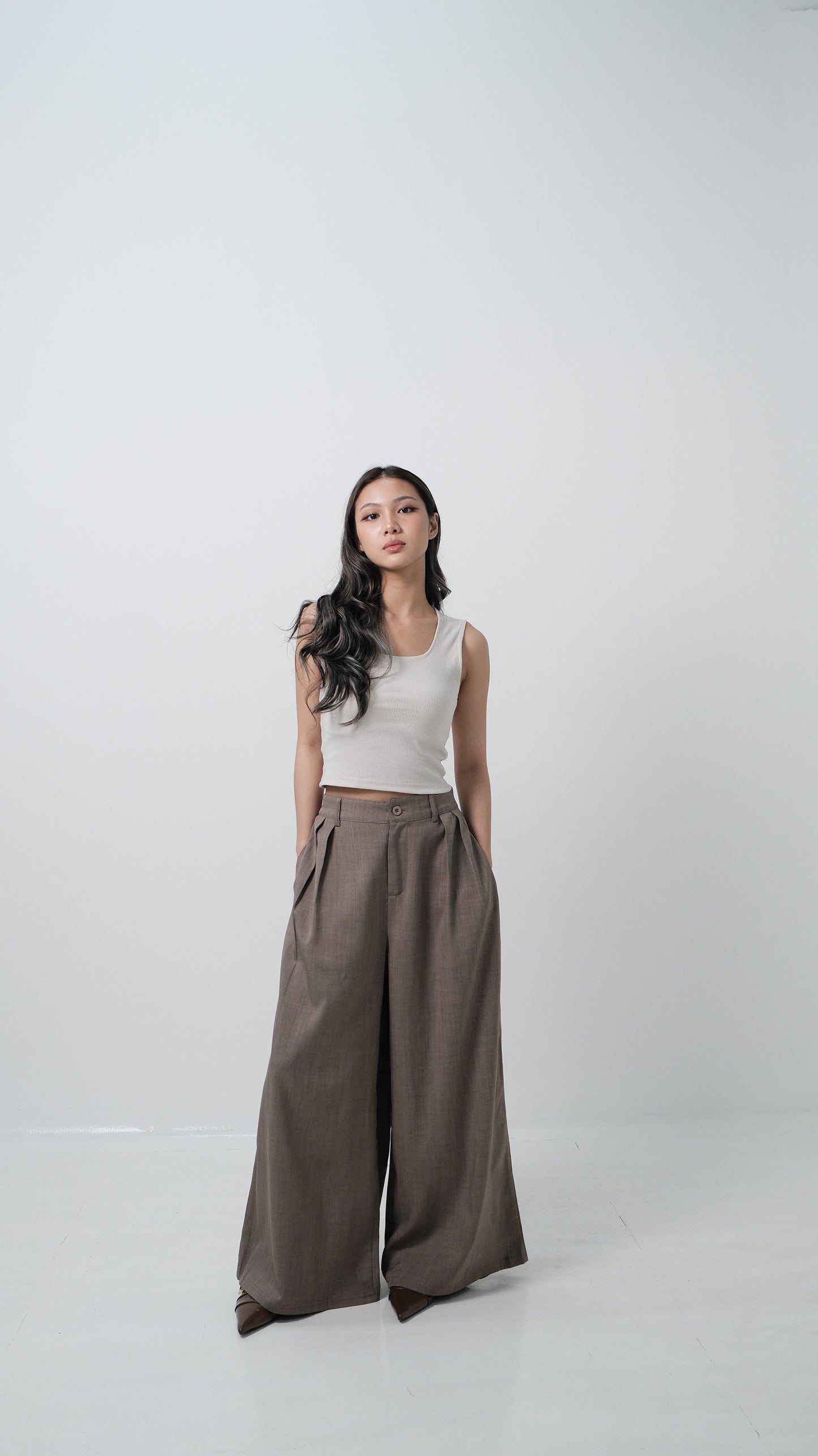 Ivy Flow in Clay Tones (Taupe/Brown)